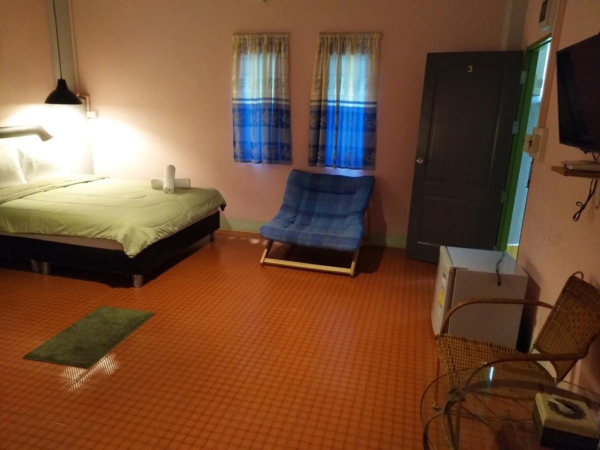 I Na Seaview Hostel Rayong Ngoại thất bức ảnh
